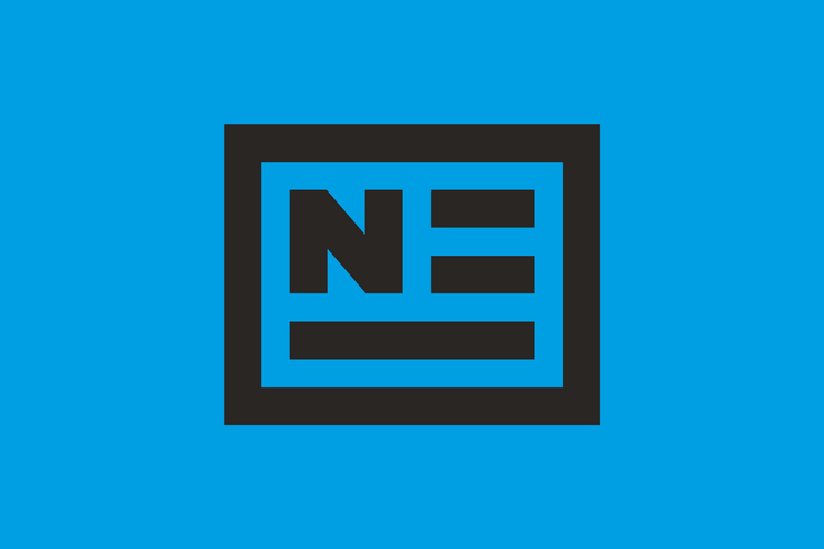 Symbol einer Zeitung auf blauem Hintergrund. Bei Klick darauf gelangt man zur Publikationsdatenbank.