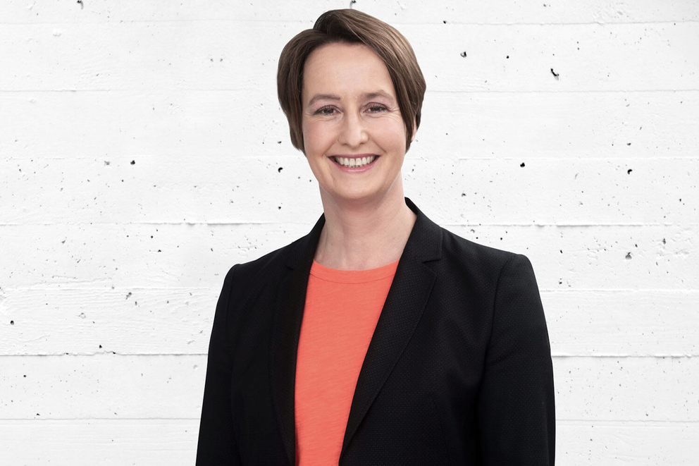 Portrait von Heike Passauer, Mitarbeiterin bei e-mobil BW.