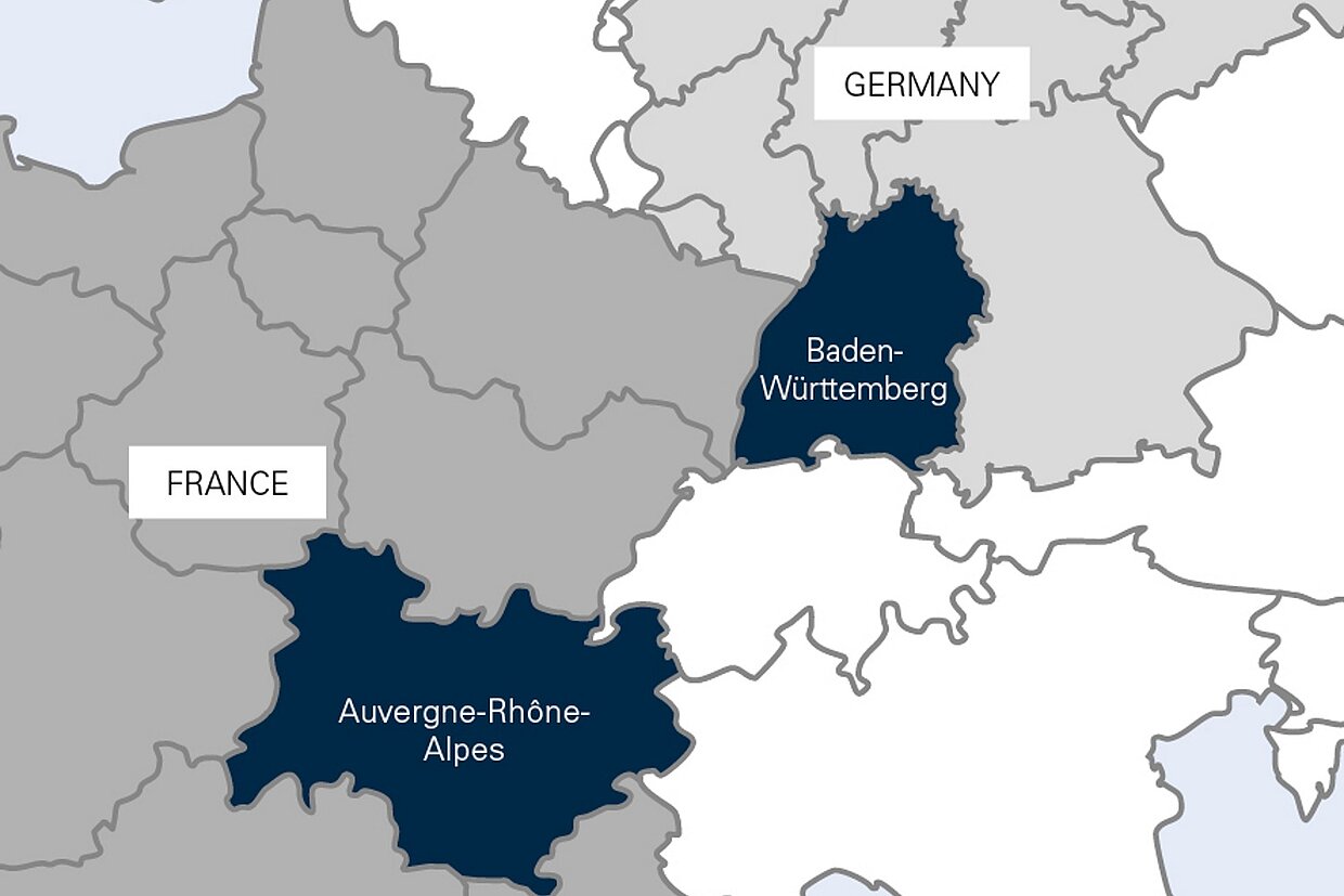 Die Karte zeigt Deutschland und Frankreich mit Hervorhebungen der beiden Länder in dunkelblau.